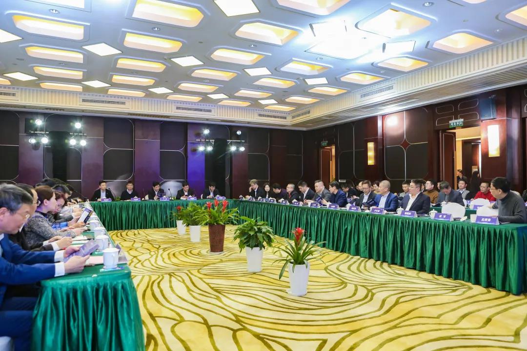 上港集团海法新港装卸设备起运